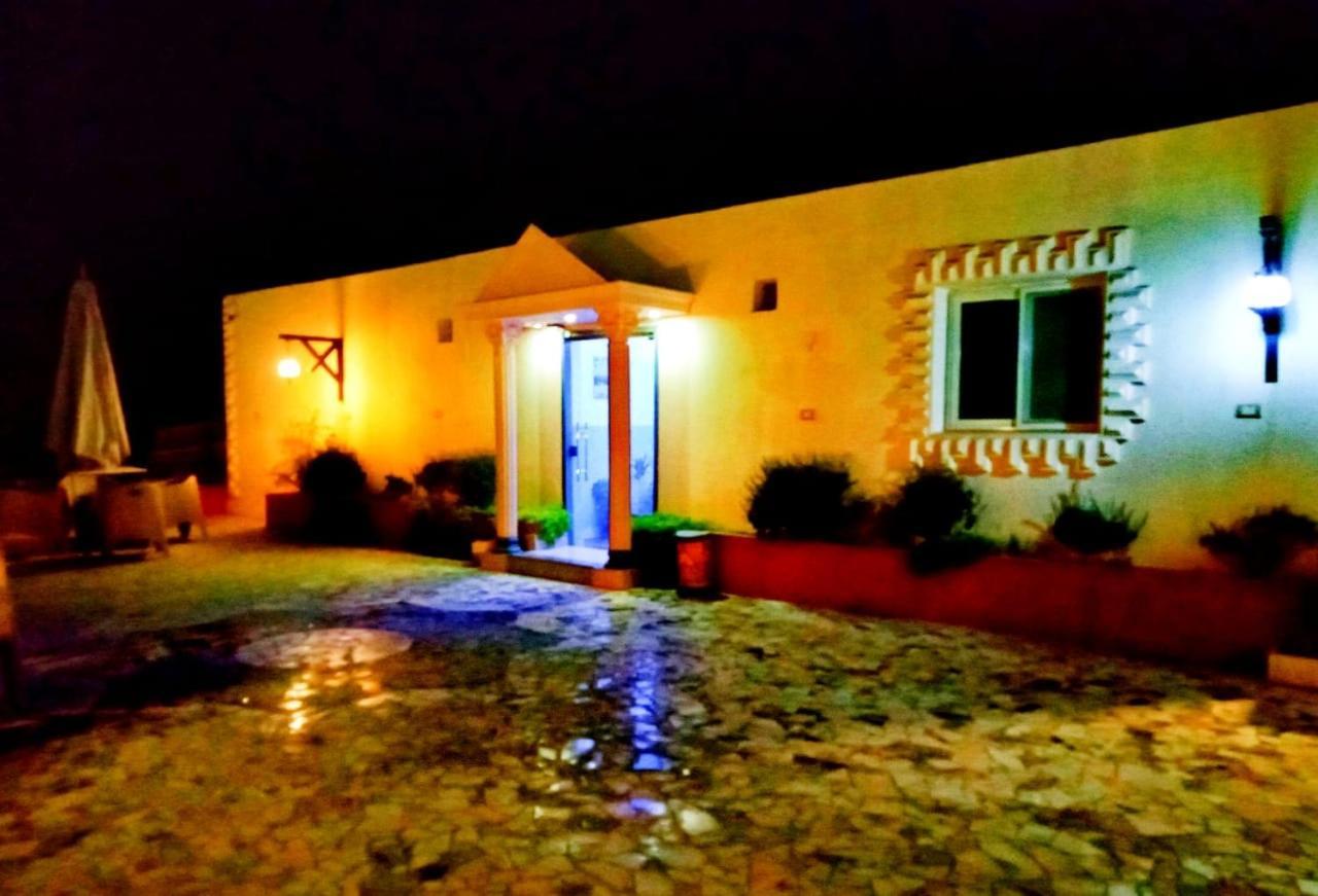 Carpet Alaadein Pyramids View Hotel Kafrat al Jabal Exterior photo