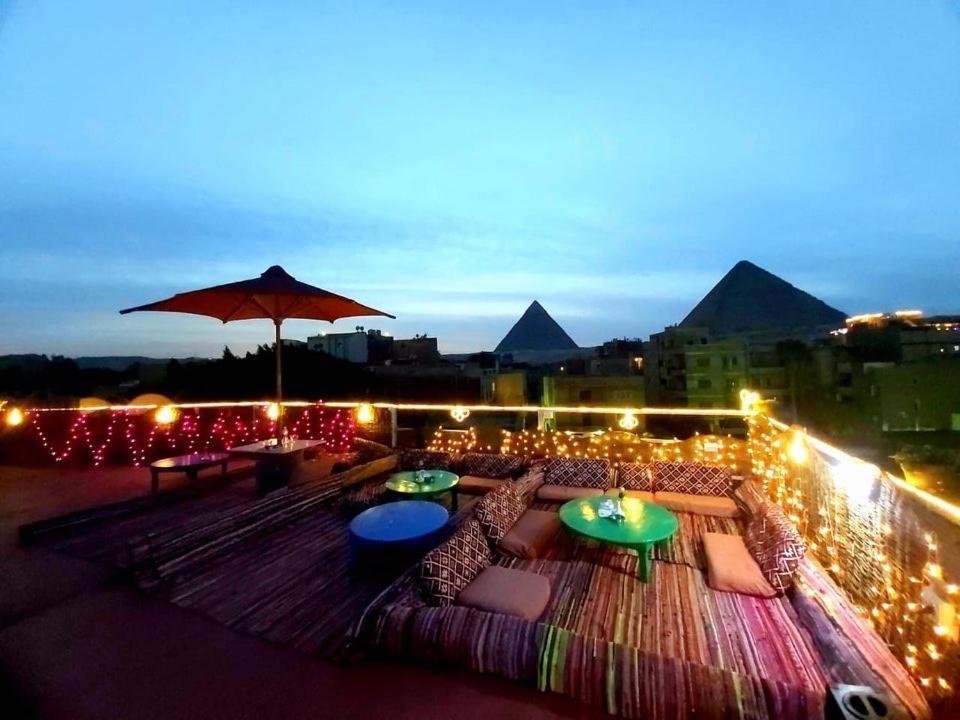 Carpet Alaadein Pyramids View Hotel Kafrat al Jabal Exterior photo