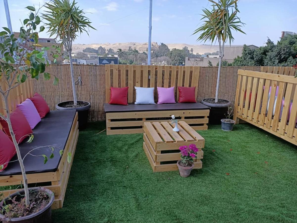 Carpet Alaadein Pyramids View Hotel Kafrat al Jabal Exterior photo